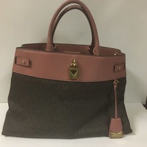 Authentic Michael Kors Handbag in pink and brown